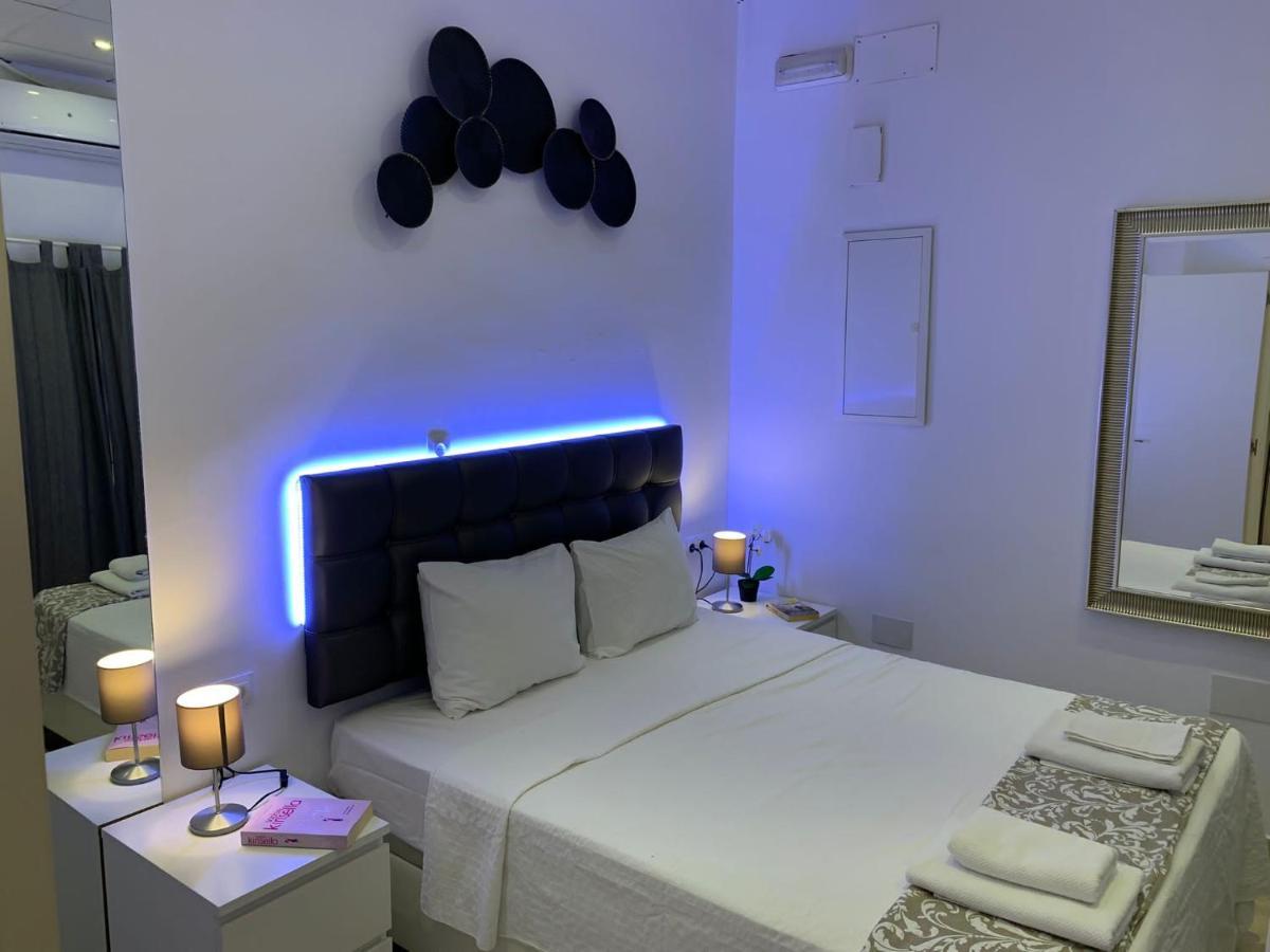 Apartament Benalmadena Puerto Marina Apartment Bagian luar foto