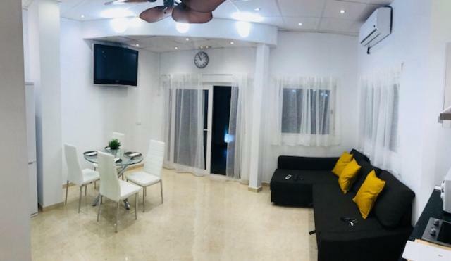 Apartament Benalmadena Puerto Marina Apartment Bagian luar foto